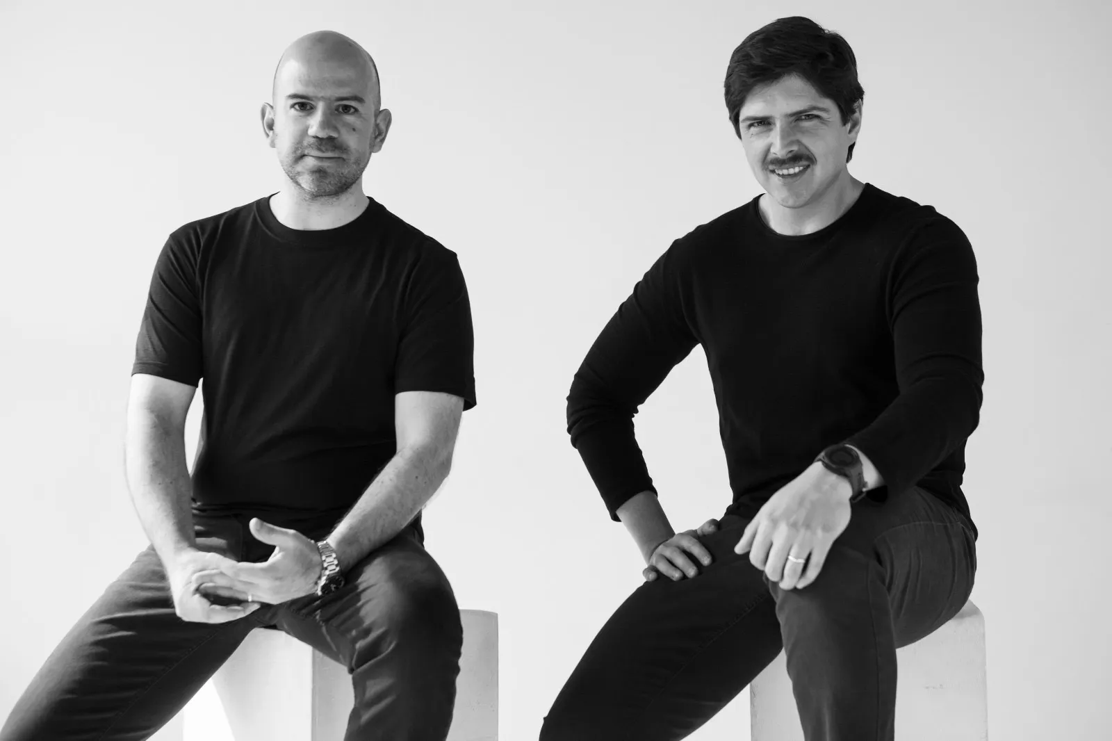Álvaro Agurto (abogado, U. Chile y MBA UAI) y Emilio Segreste (ingeniero y experto en startups), co-fundadores de Markip